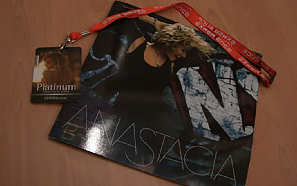 Tourbook und Platinum VIP Card der "Heavy Rotation" - Tour 2009