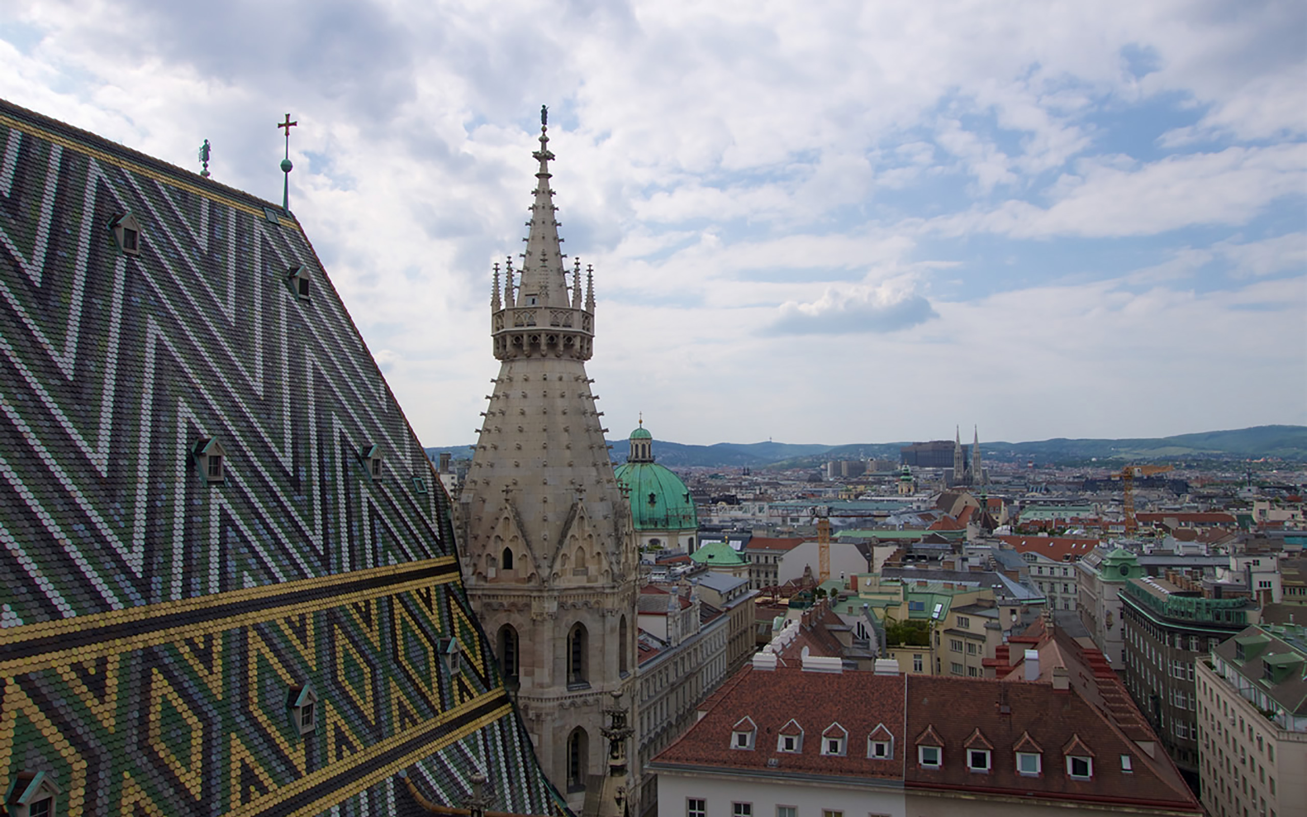 Blick vom Nordturm des Stephansdom auf Wien.
