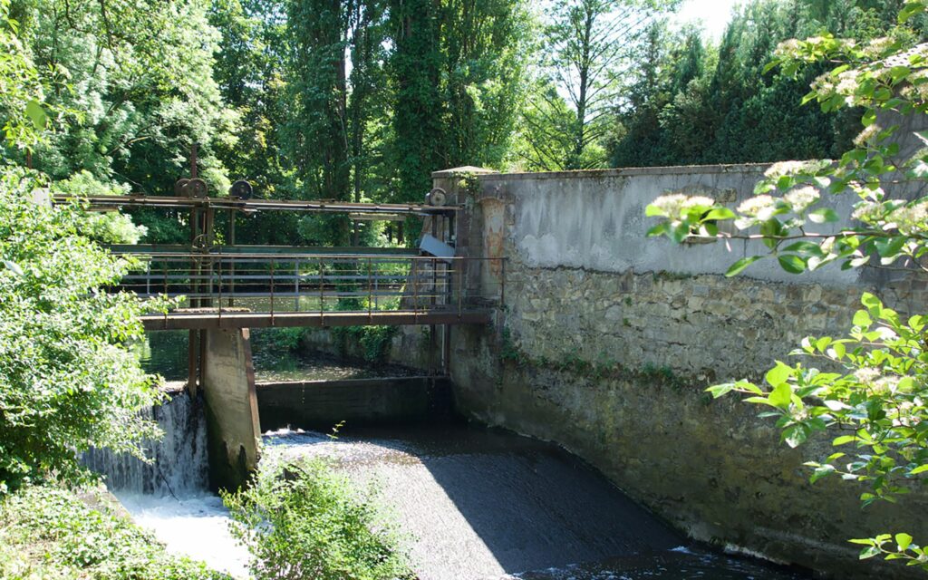 Das Radewiger Wehr am Deichtorwall.