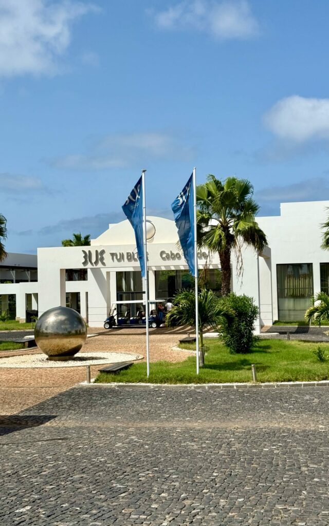Hotel TUI BLUE Cabo Verde Eingang.