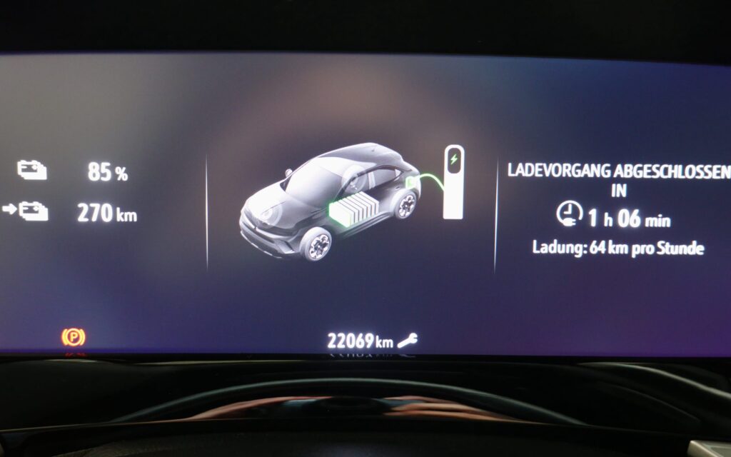 An der Wallbox ca. 5 Std. 15 Min. bei ca. 11 kW.