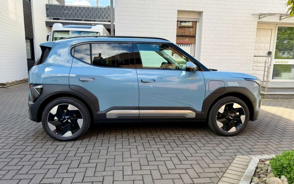 Kia EV2