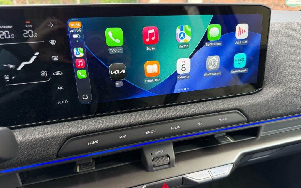 Apple CarPlay