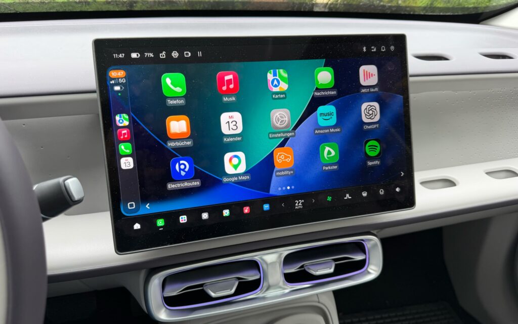 Apple CarPlay