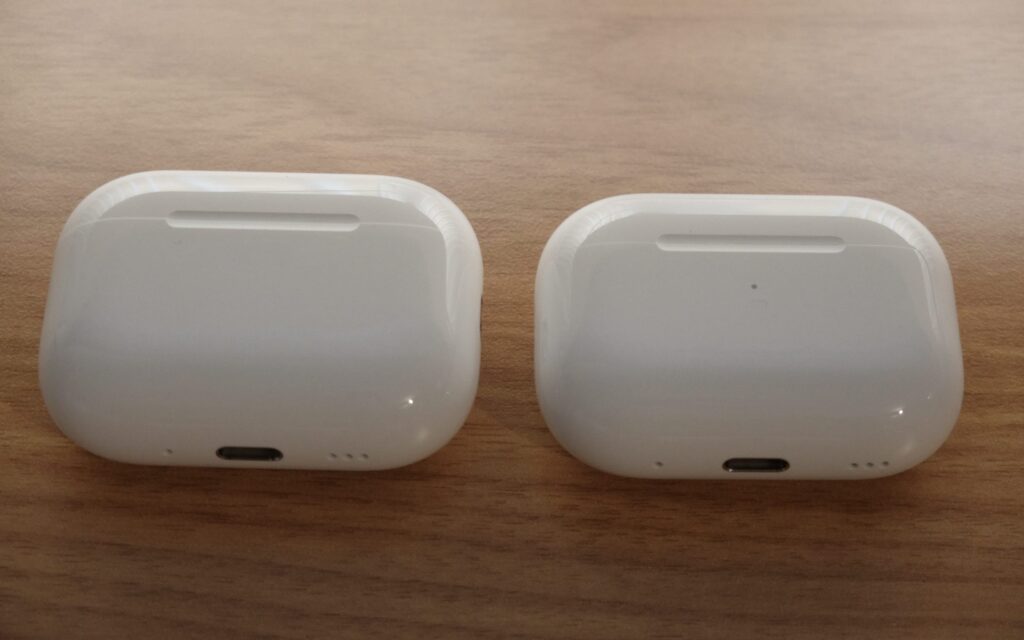 Im Vergleich zum Case der AirPods Pro 2 ist das Case der 3er etwas breiter und höher.