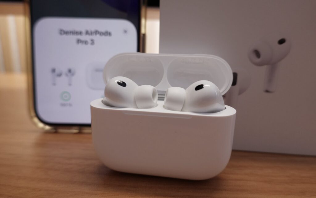 Case öffnen, AirPods Pro 3 verbunden, fertig.