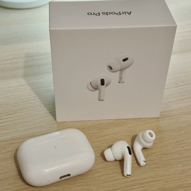 Apple AirPods Pro 2. Magsafe. USB-C. ✌🏼 #AirPodsPro2 #Apple #Upgrade