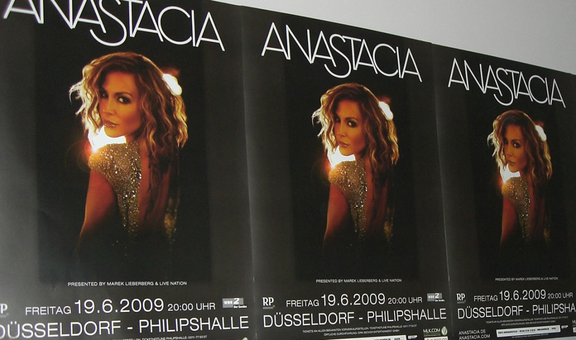 Heavy Rotation Worldwide Tour 2009