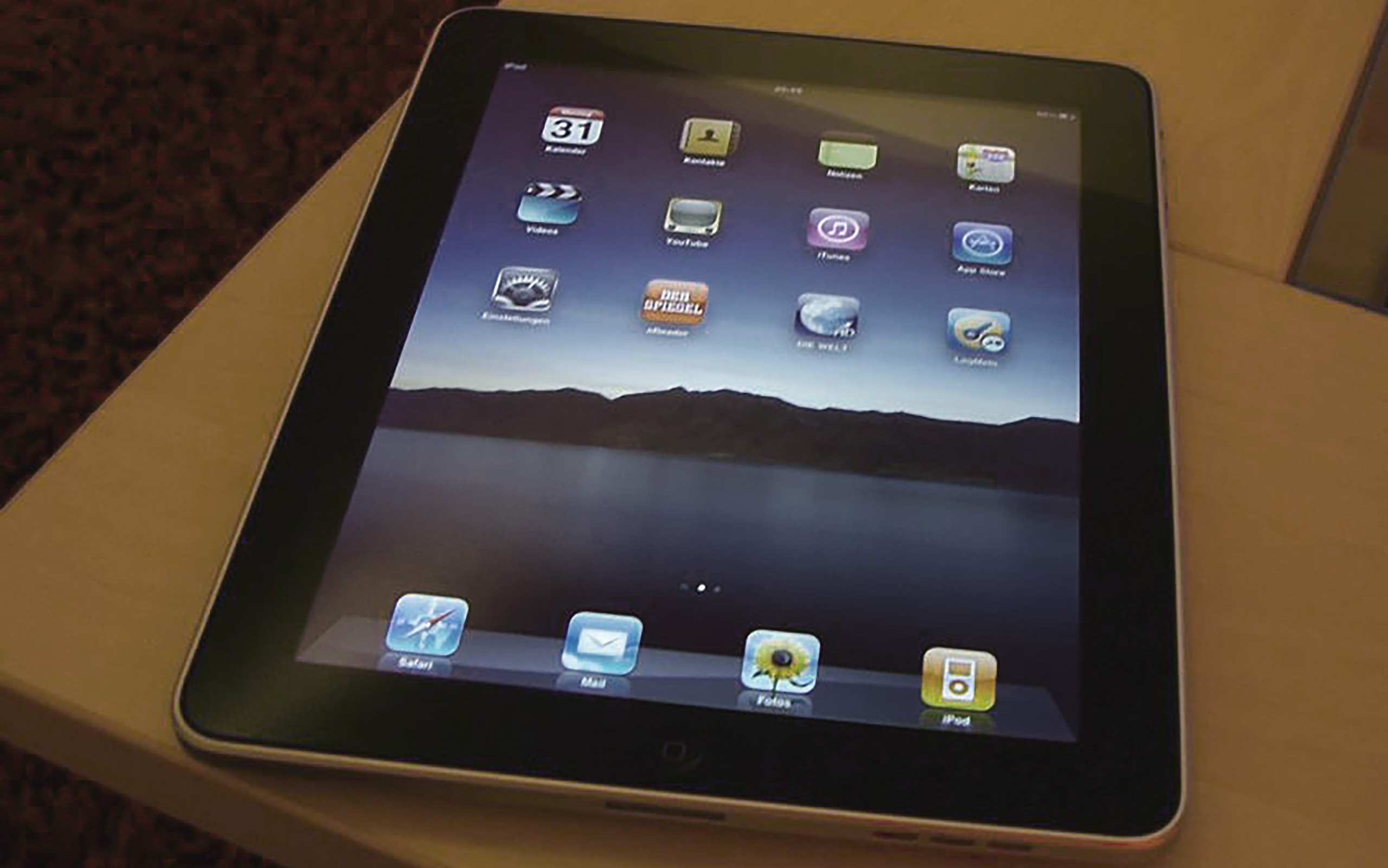 Apple iPad Wi-Fi 16 GB